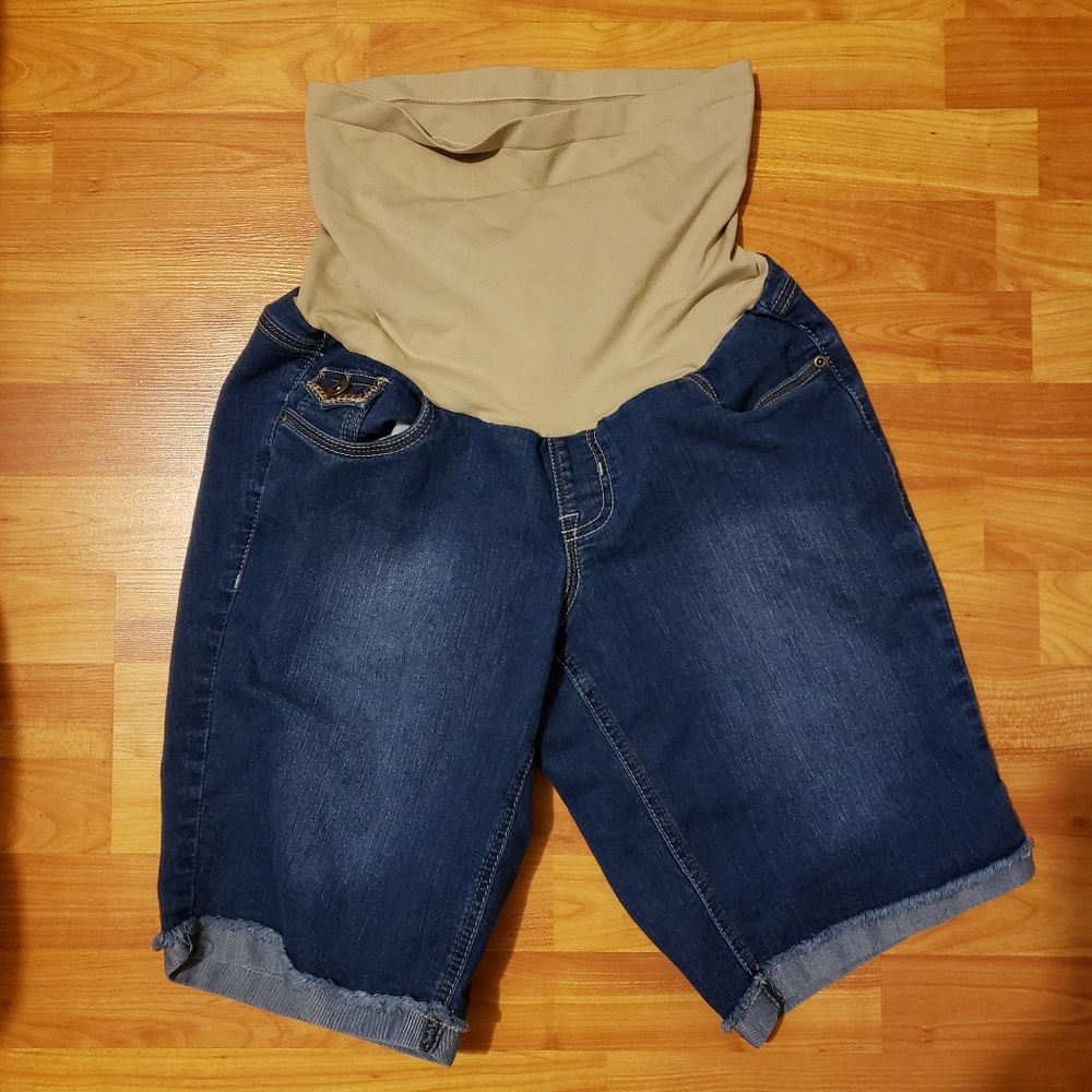 Baccini Maternity Bermuda Shorts size 1X